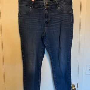 Maurices High Rise Blue Jeans Classic Style